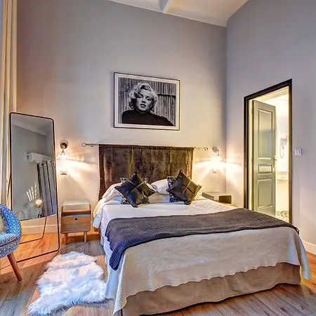 Claudia Centre - Parking Hotel 3*